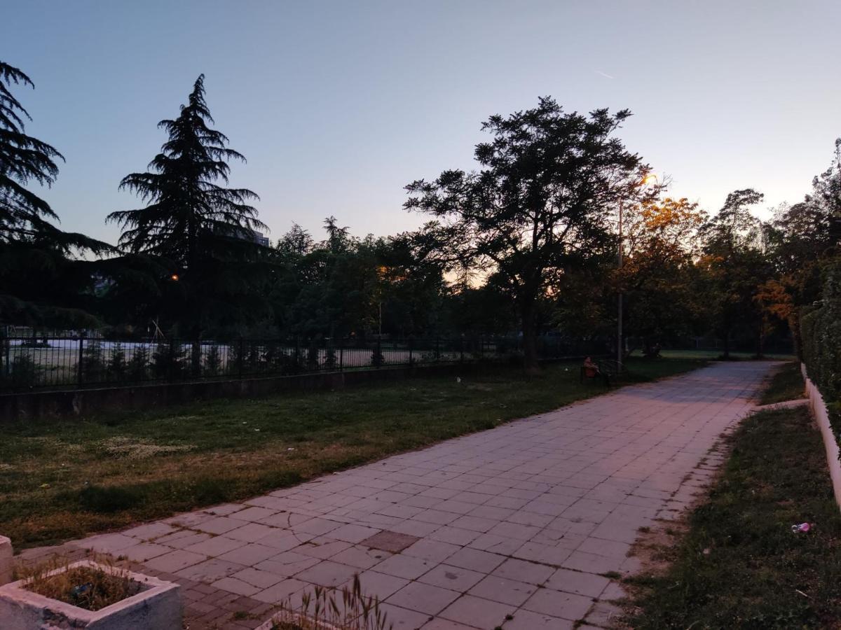 Zozi Urban Studio Skopje Ngoại thất bức ảnh